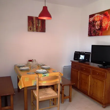 Domaene Mit Jacuzzi By Interhome *