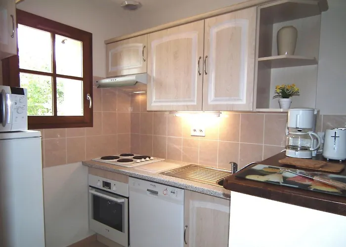 Feriehus Domaene Mit Jacuzzi By Interhome Gavaudun