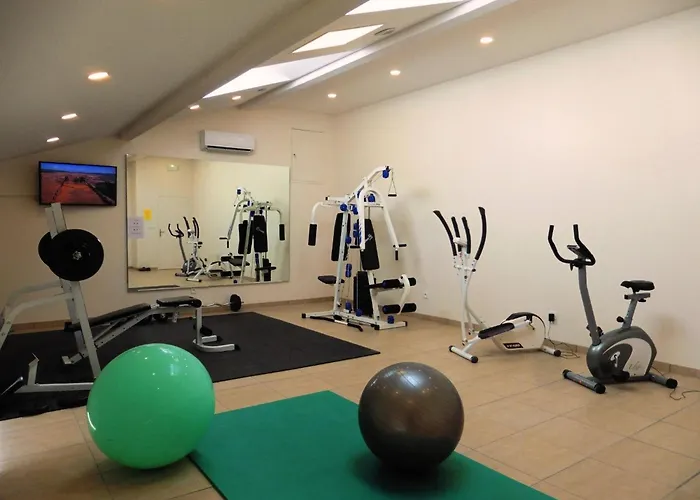 Domaene Mit Jacuzzi By Interhome 別荘